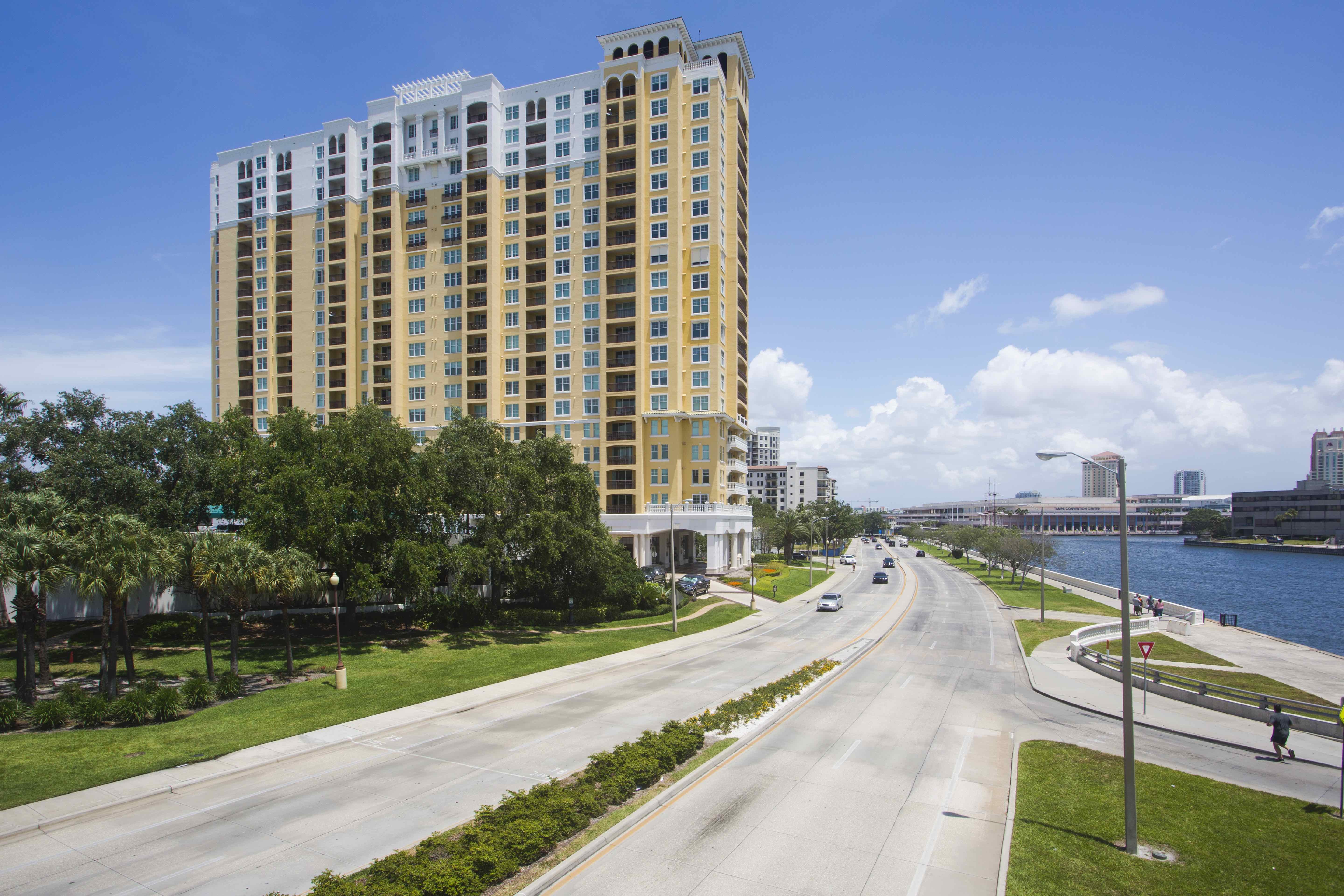 345 Bayshore, Hyde Park, Florida Condos for Sale in Tampa